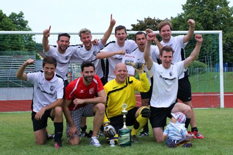 Fortuna Sommercup 2012 - Allstars gewinnen Pokal!